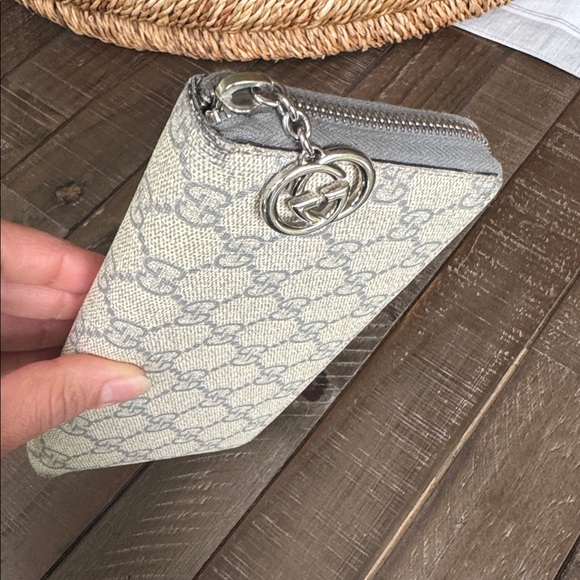 Gucci Marmont GG Zip Around Logo Wallet - Picture 10 of 11
